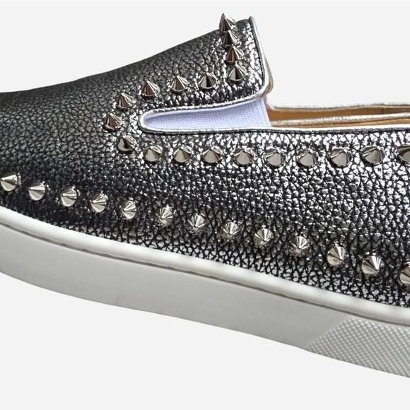 Christian Louboutin Pik Boat Metallic Silver Leather Spiked Slip On Sneakers 40 - Picture 11 of 13